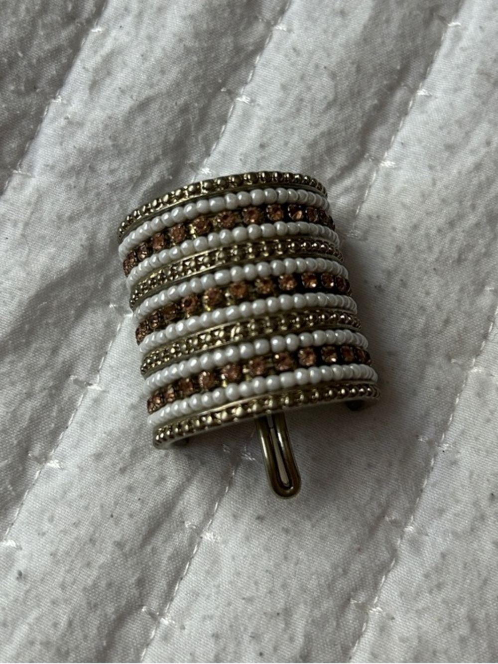Chloe + Isabel x Jen Atkin Gold Tone Pearl and Brown Bead Hair Accessory